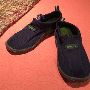 Ladies Speedo water shoes